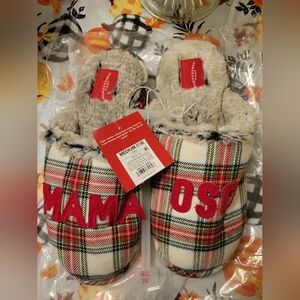 Womens house slippers size Med 7/8